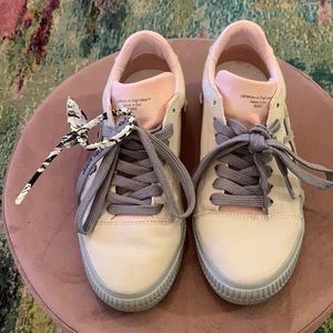 Off- White sneakers comes with dust bag